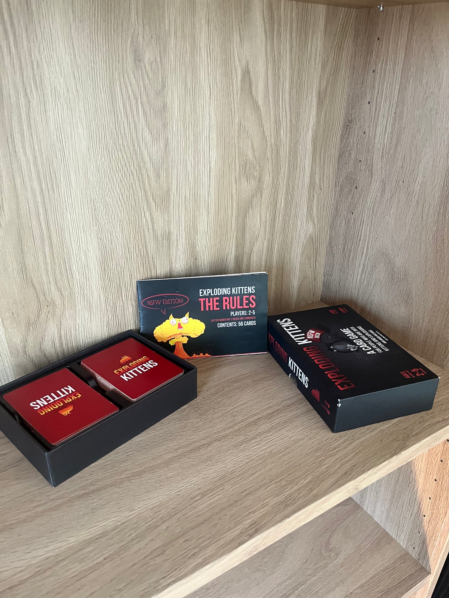 Exploding Kittens NSFW Edition (USED)